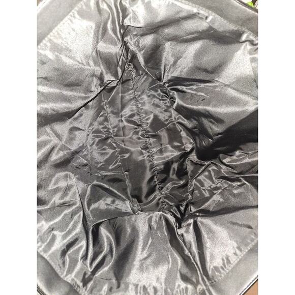 New! Victoria's Secret 2017 Red Holiday Tote Bag Limited Edition - Picture 8 of 8